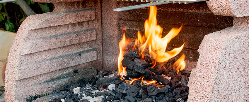 Clean The Fireplace Mantle And Hearth in Dollard des Ormeaux, QC
